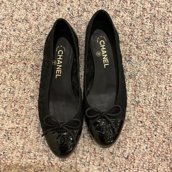 Classic Black Chanel Ballet Flat - Picture 10 of 11